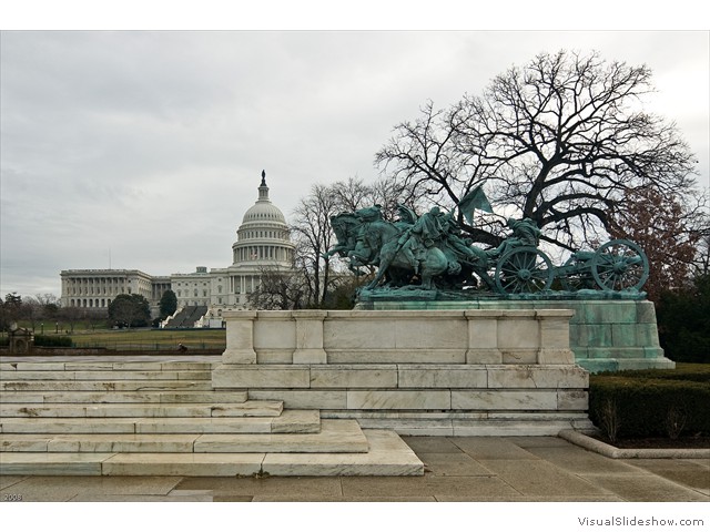 04_Capitol_and_Statue