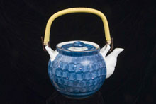 VR Blue patterned teapot