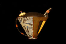 VR Whimsical funnel-shaped teapot